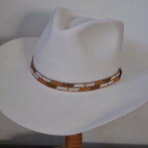 Charlie 1 Horse White Lightnin'